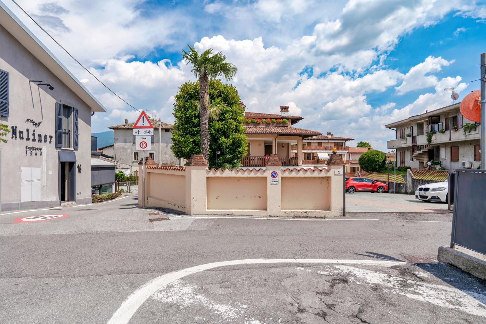 La Casa Di Giuliano Apartment Iseo Exterior photo